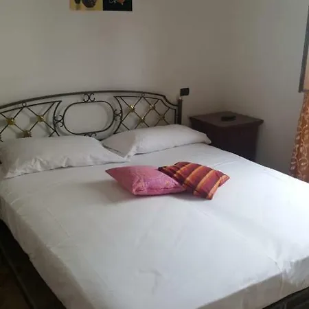 House Curti Apartmán Sorico